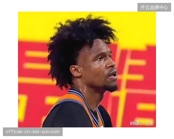 古德温激活全队分享球体系，上海队利用转换进攻冲垮广厦防守阵型